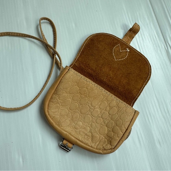 Vintage Mini Tan Leather shoulder with buckle closure - Picture 7 of 7